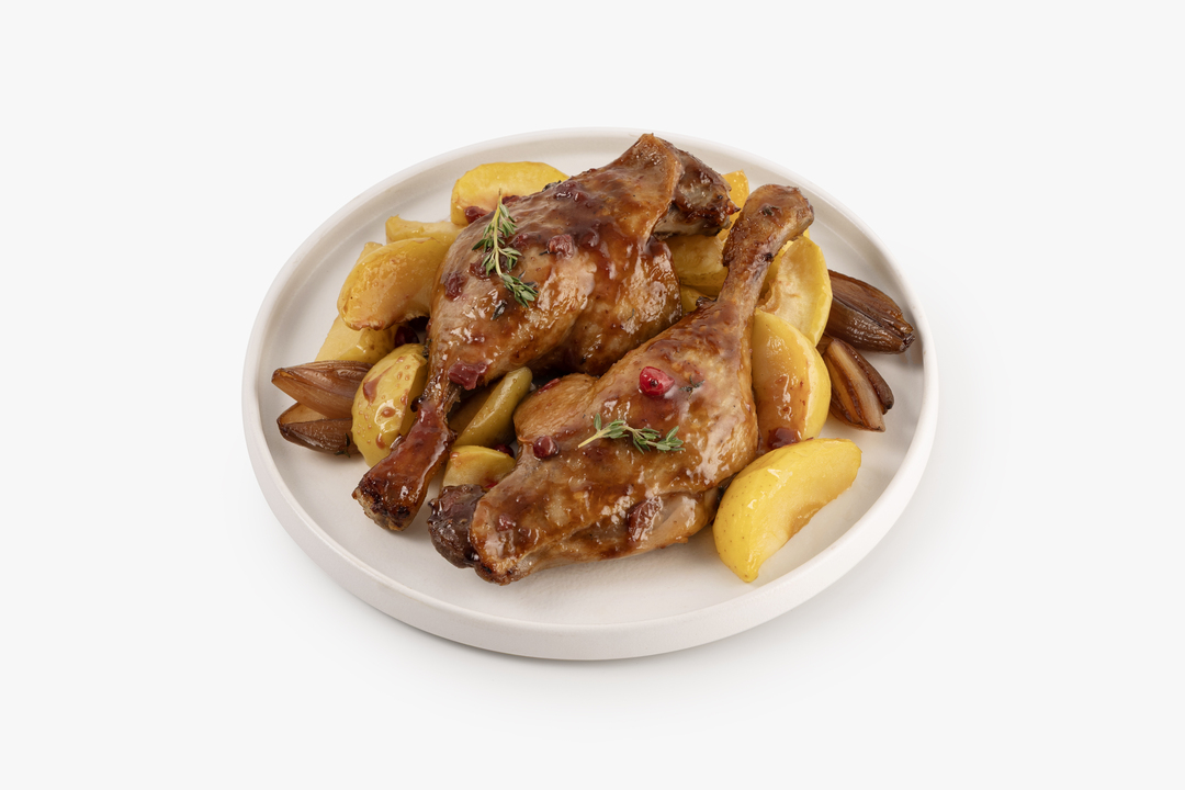 

Утка Конфи ВкусВилл в брусничном соусе с яблоком по-деревенски 650 г