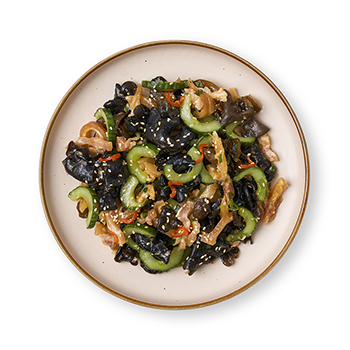 

Салат От бренд-шефа АВ со свиными ушами древесными грибами и огурцом вес