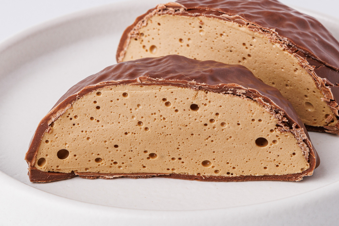 

Десерт молочный ВкусВилл Зефир с кофе в молочном бельгийском шоколаде 60 г