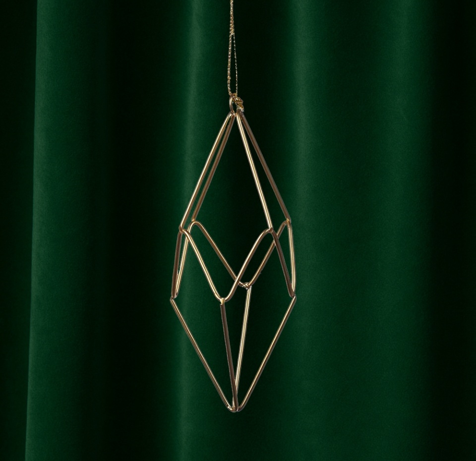 

Игрушка для елки Goodwill "Коллекция Традиции" Капля полая из металлических нитей в форме ромба 12 см, в ассортименте, цвет золотой металл, 1 шт, Бельгия