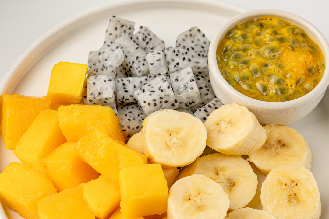 

Фруктовый микс Фруткорт манго банан питахайя маракуйя 310 г