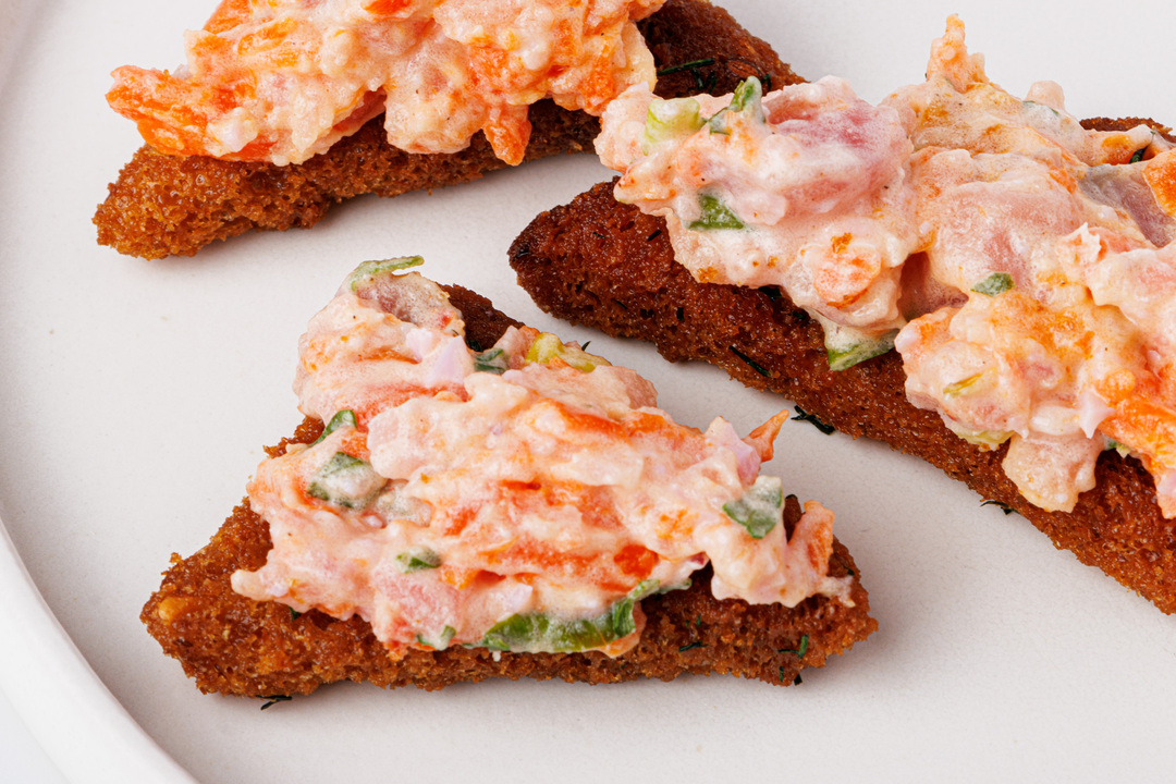 

Риет ВкусВилл Сельдь под шубой с мультизлаковыми гренками 170 г