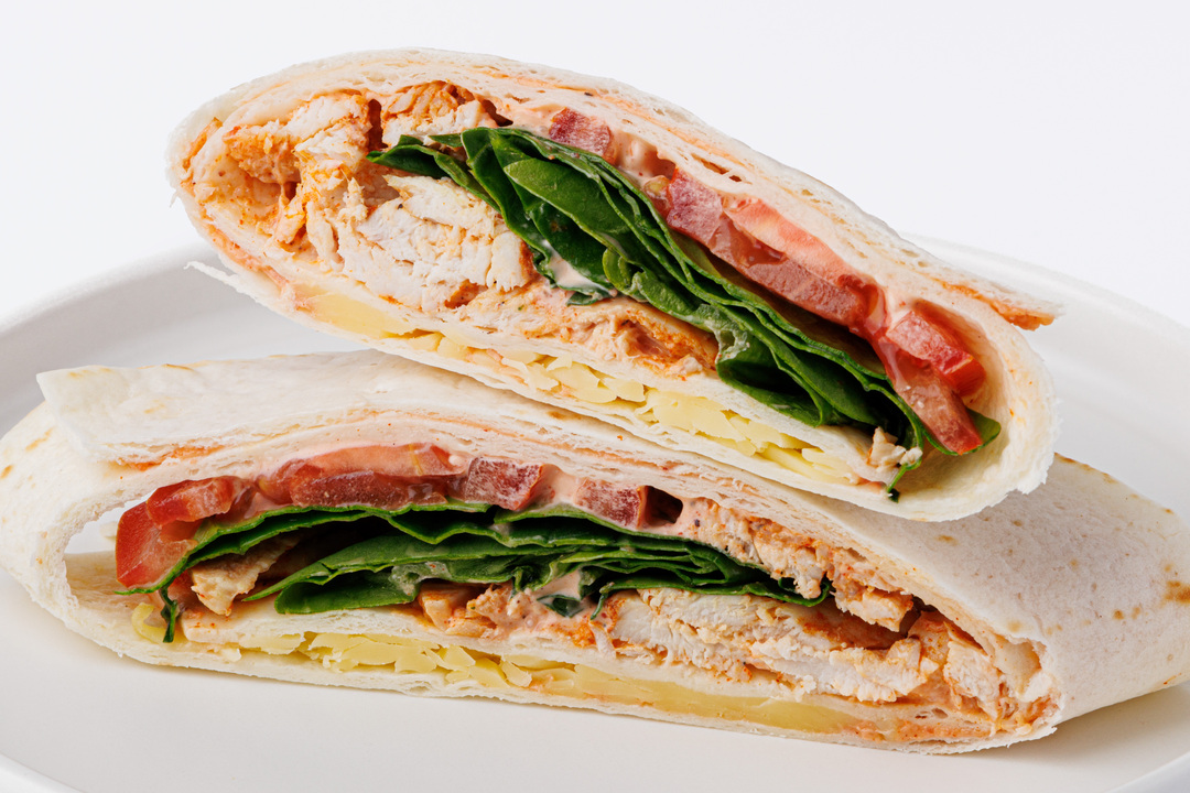 

Тортилья ВкусВилл с курицей и соусом спайси 130 г