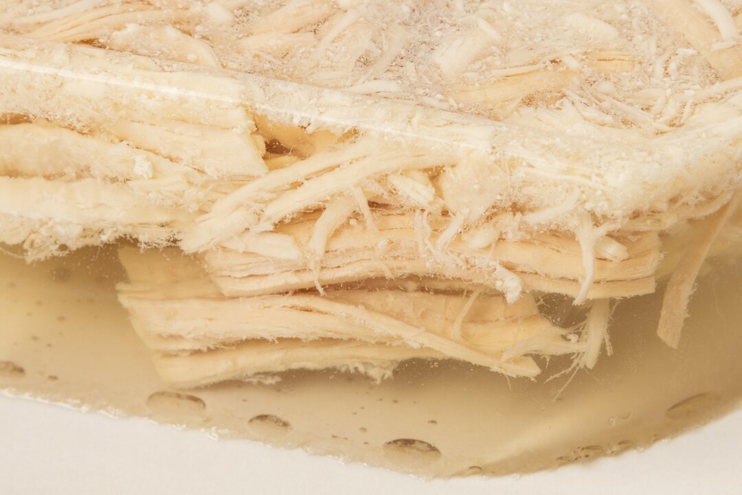 

Студень ВкусВилл из курицы и индейки 300 г