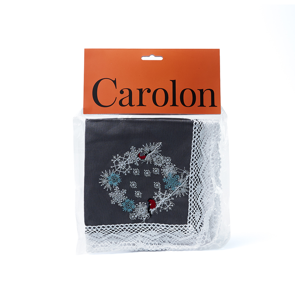 

Салфетка с вышивкой Carolon Снегири 40 х 40 см 1 шт.