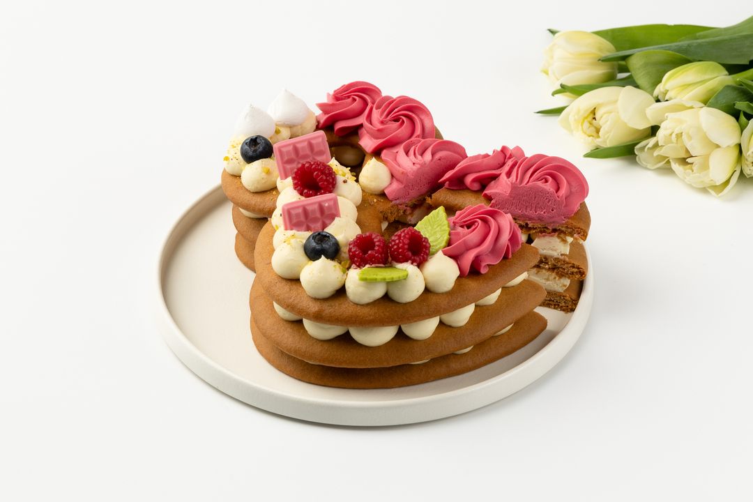 

Торт ВкусВилл Медовая восьмерка с мармеладом малина 485 г