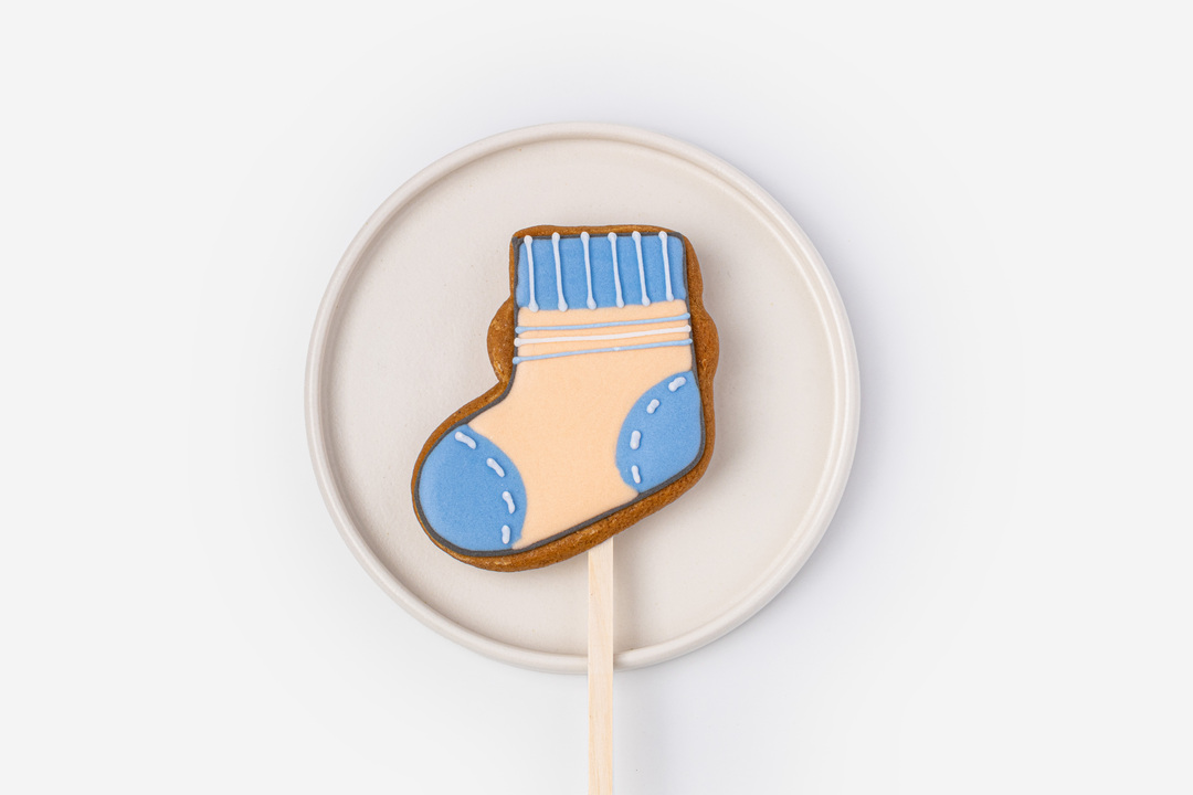 

Пряник имбирный на палочке ВкусВилл Морозная коллекция 1 шт. дизайн в ассортименте 40 г