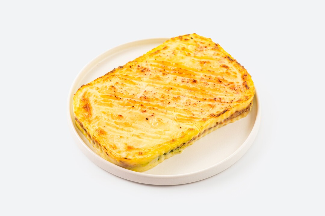 

Запеканка картофельная ВкусВилл Шефвилл. Запечь - и готово с курицей томатами и соусом песто 500 г