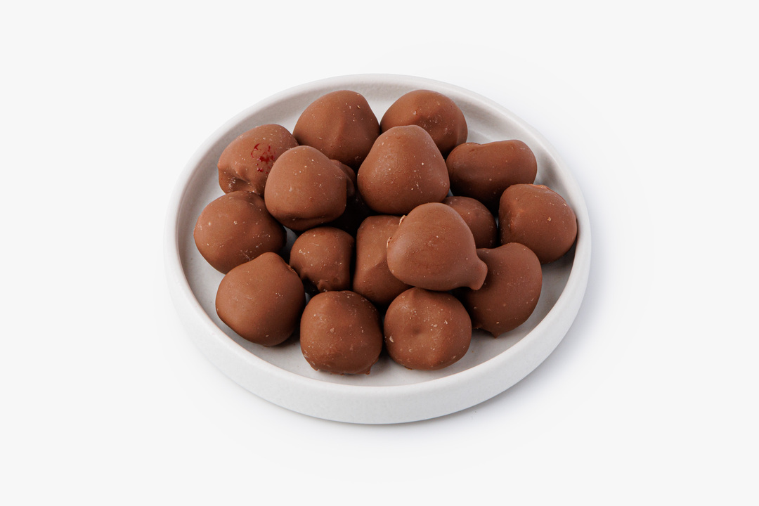 

Малина Фрамбини ВкусВилл в белом и молочном шоколаде замороженная 130 г