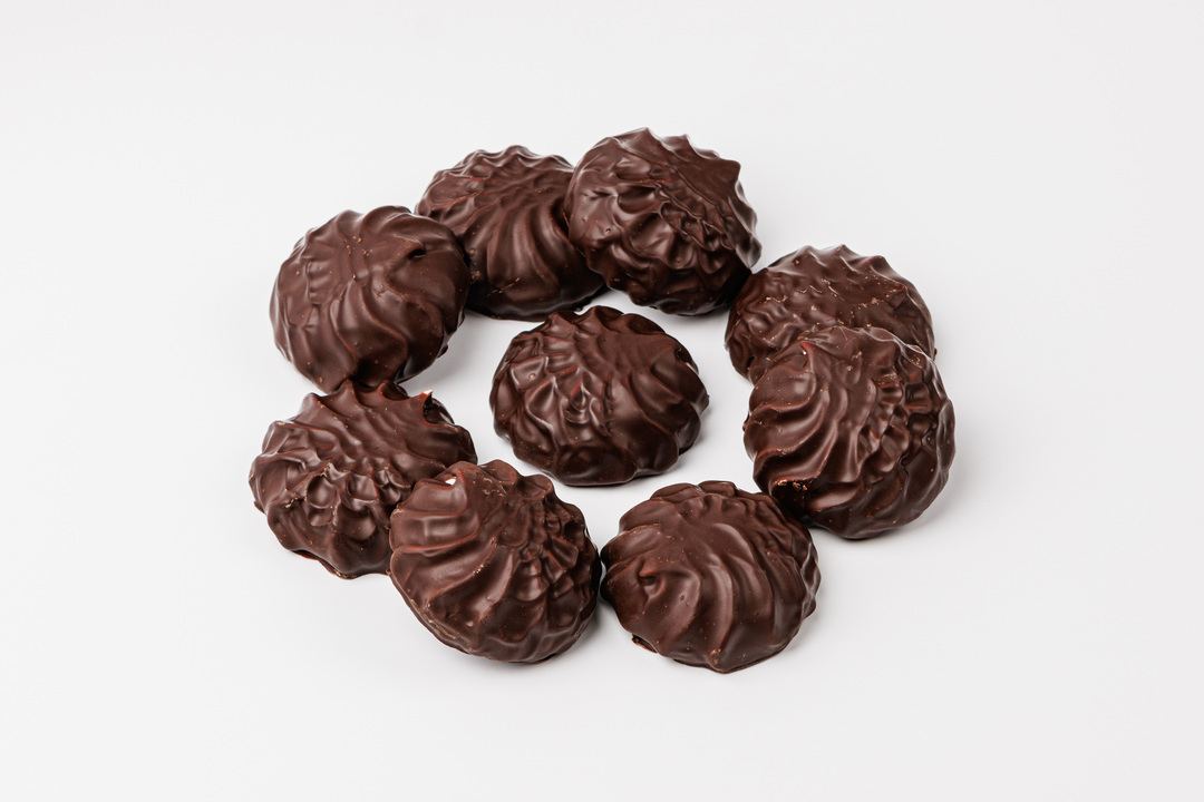 

Зефир ВкусВилл на сиропе топинамбура в темном шоколаде, вес