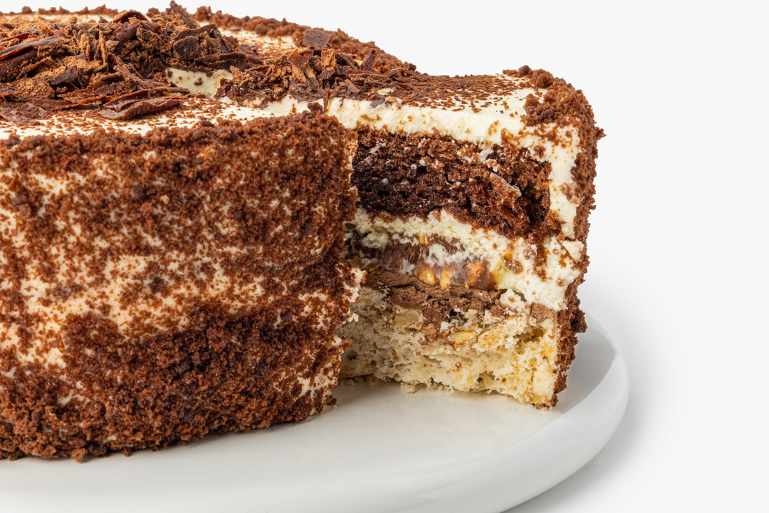 

Торт ВкусВилл Шоколадный вулкан с безе, арахисом и грецким орехом 720 г