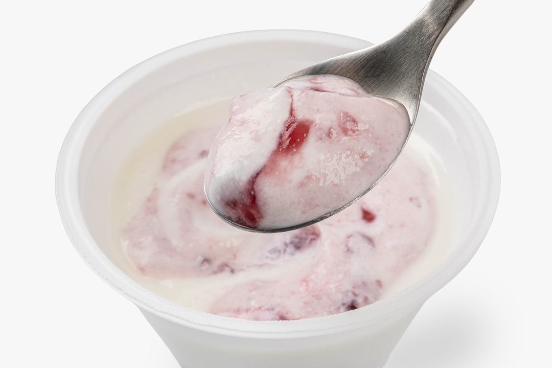 

Йогурт ВкусВилл безлактозный с вишней и черешней из цельного молока 2.7-3.5% 130 г