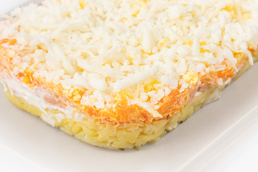 

Мимоза ВкусВилл с семгой горячего копчения 185 г