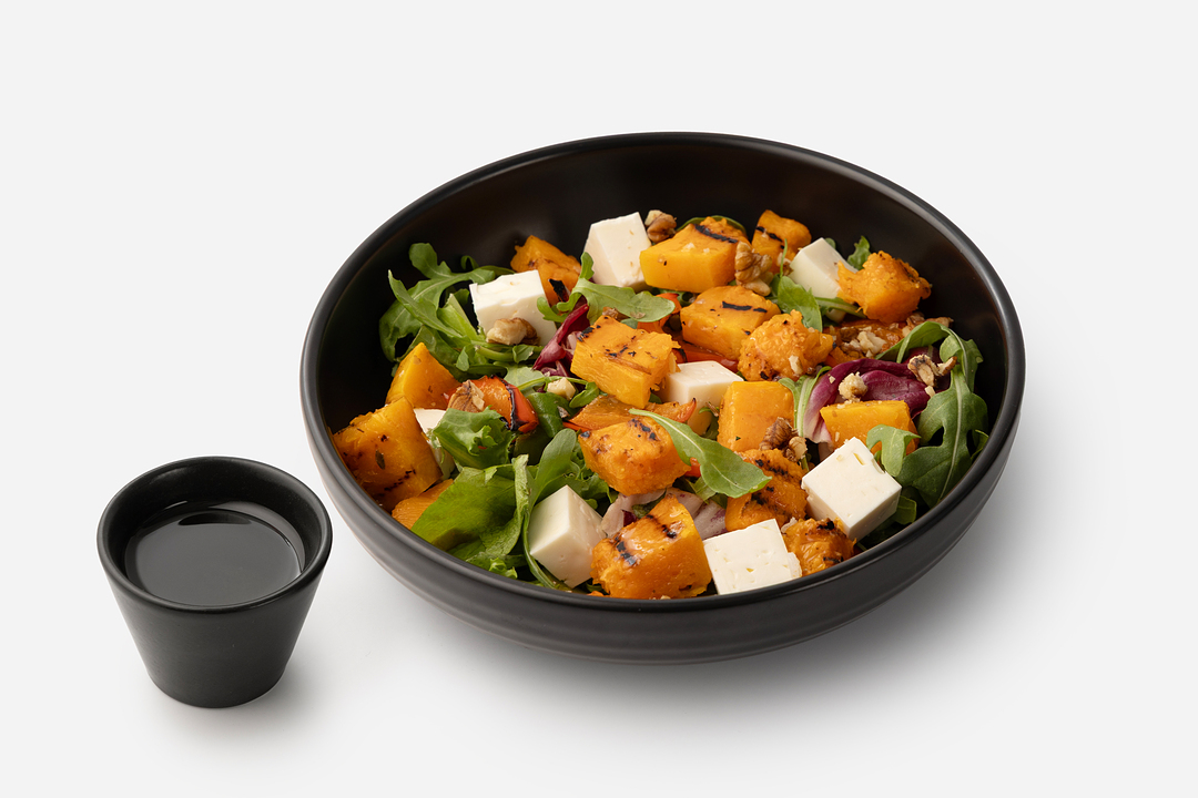 

Салат ВкусВилл с тыквой рассольным сыром и грецким орехом 256 г