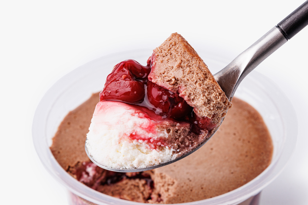 

Запеканка ВкусВилл творожно-шоколадная с вишней кафе 180 г