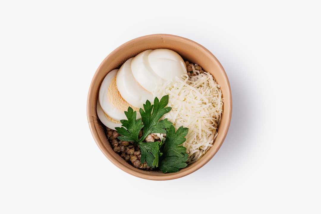 

Салат ВкусВилл из зеленой гречки с яйцом и пармезаном 200 г