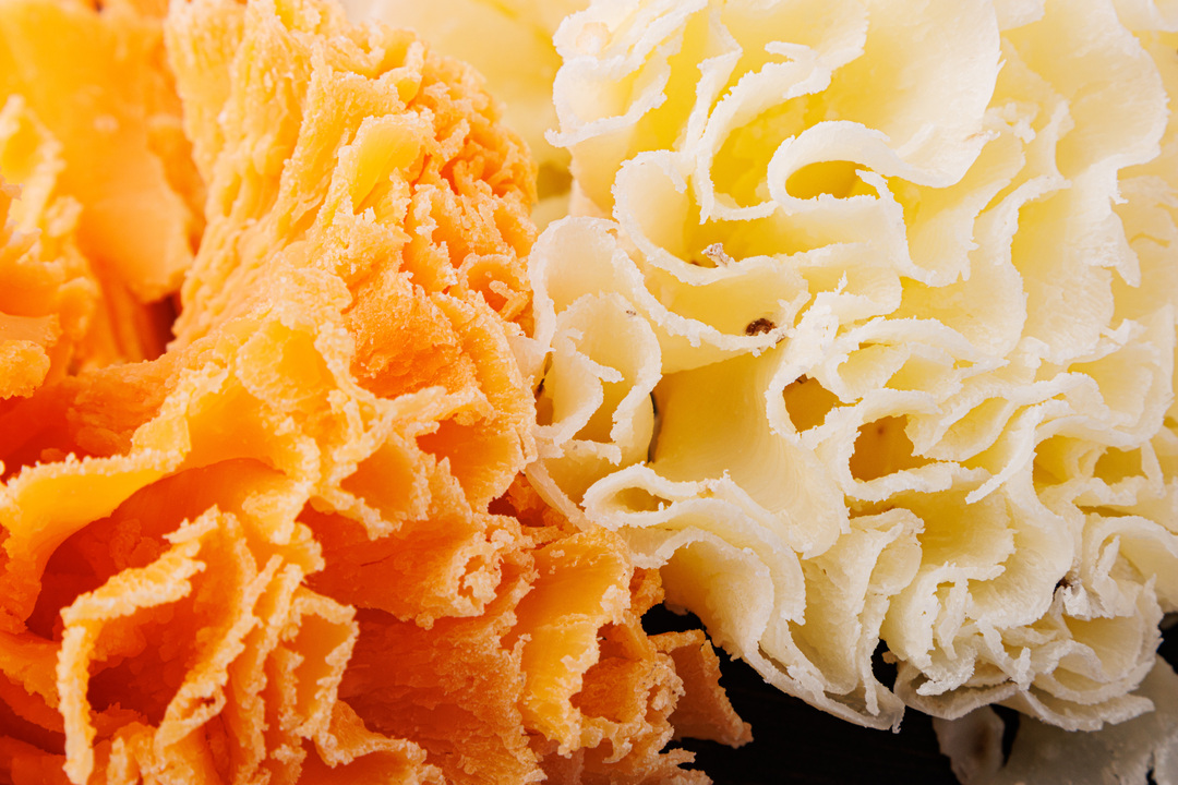 

Ассорти сыров ВкусВилл: Санфьор красный, Санфьор с трюфелем 70 г