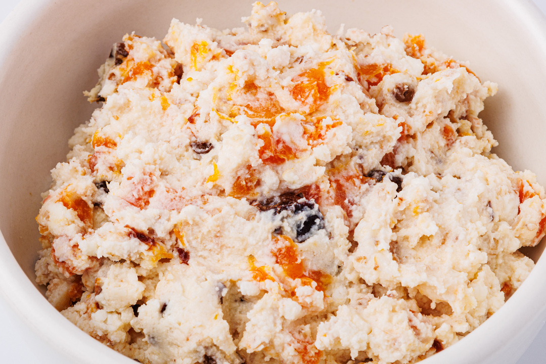 

Творожная масса ВкусВилл с сухофруктами и злаками 12% 170 г