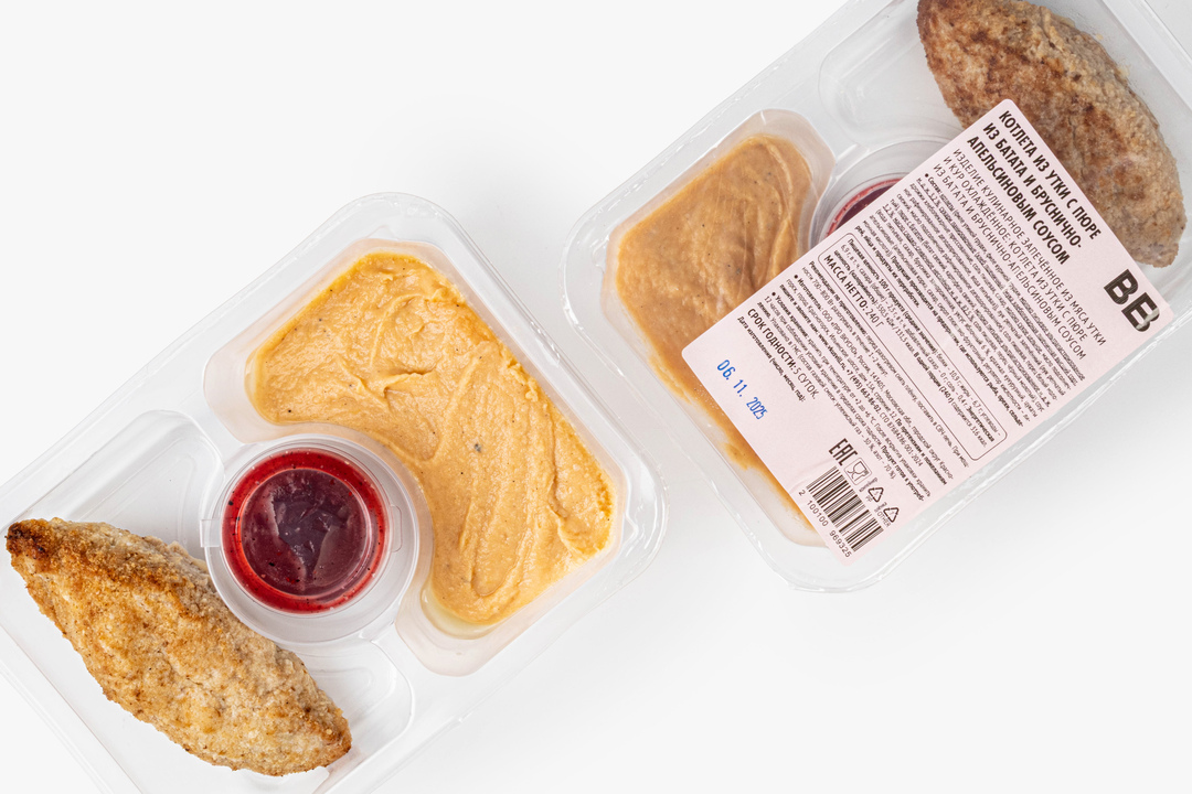 

Котлета из утки с пюре из батата и бруснично-апельсиновым соусом 240 г