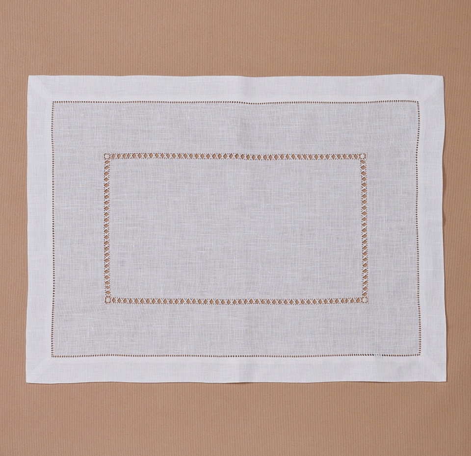 

Салфетка сервировочная Крестецкая строчка двухслойная Щелкунчик белая эксклюзивная коллекция 55 x 40 см 1 шт.