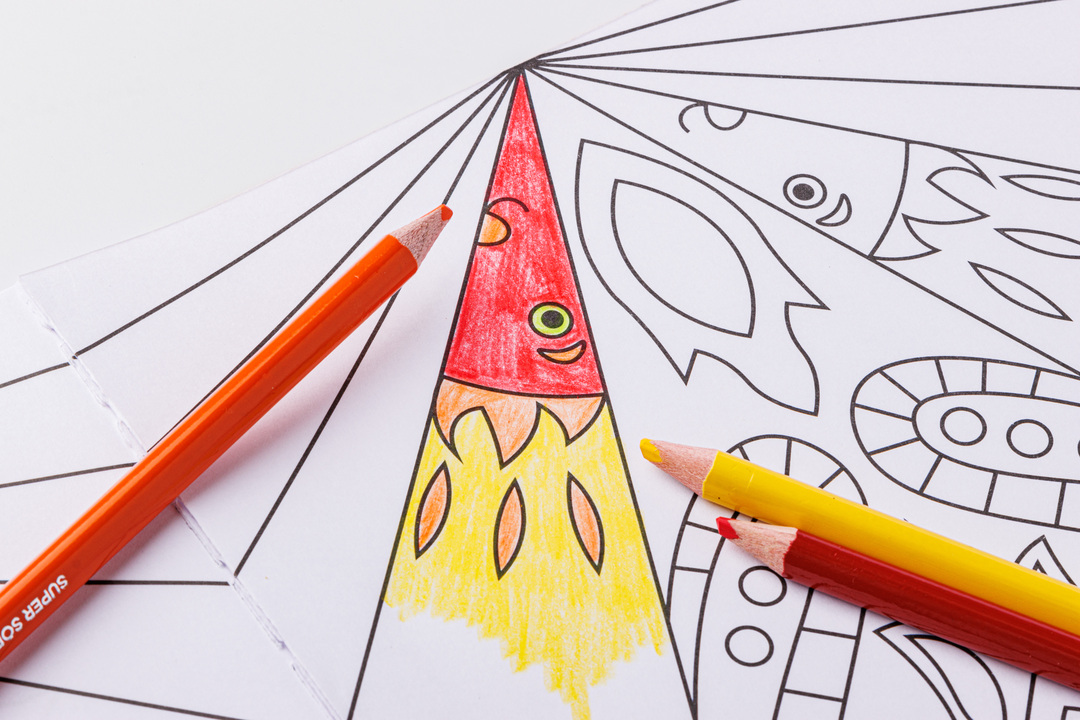 

Раскраска Яркие зверята Улётные раскраски