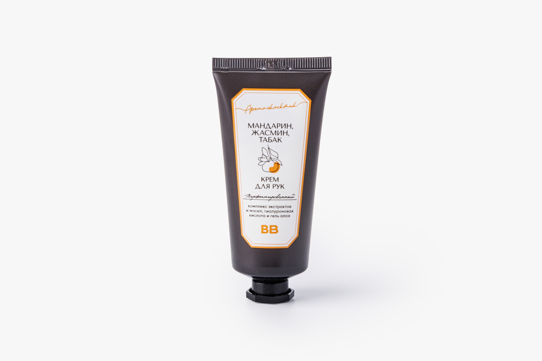 

Крем для рук ВкусВилл парфюмированный Мандарин жасмин и табак 50 мл