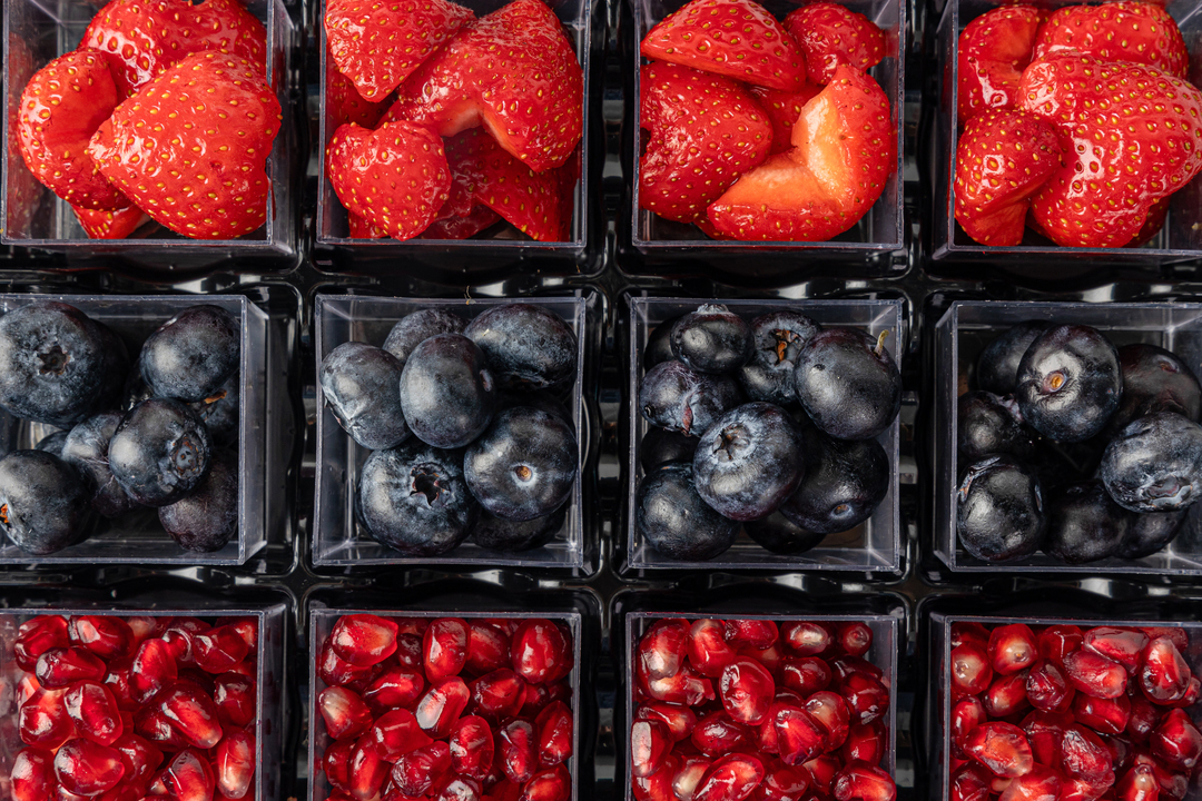 

Фруктовый сет Фруткорт клубника голубика гранат 12 контейнеров x 35 г