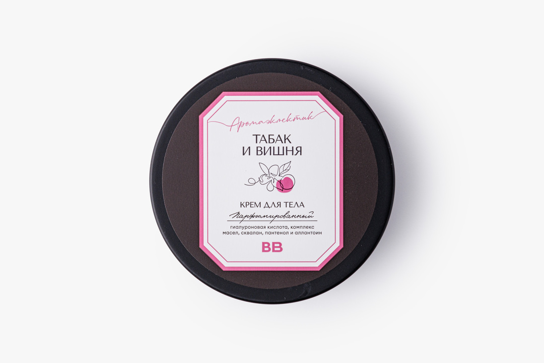 

Подарочный набор ВкусВилл Табак и вишня: крем для тела 150 мл гель для душа 300 мл и сахарный скраб 500 г