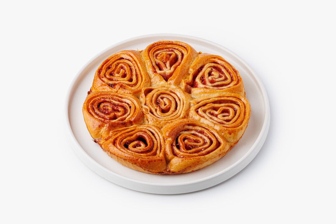 

Булочка ВкусВилл Ромашка семейная с вишней 250 г