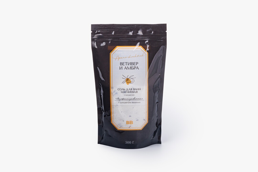 

Соль для ванн ВкусВилл магниевая парфюмированная Ветивер и амбра с сухоцветами 500 г