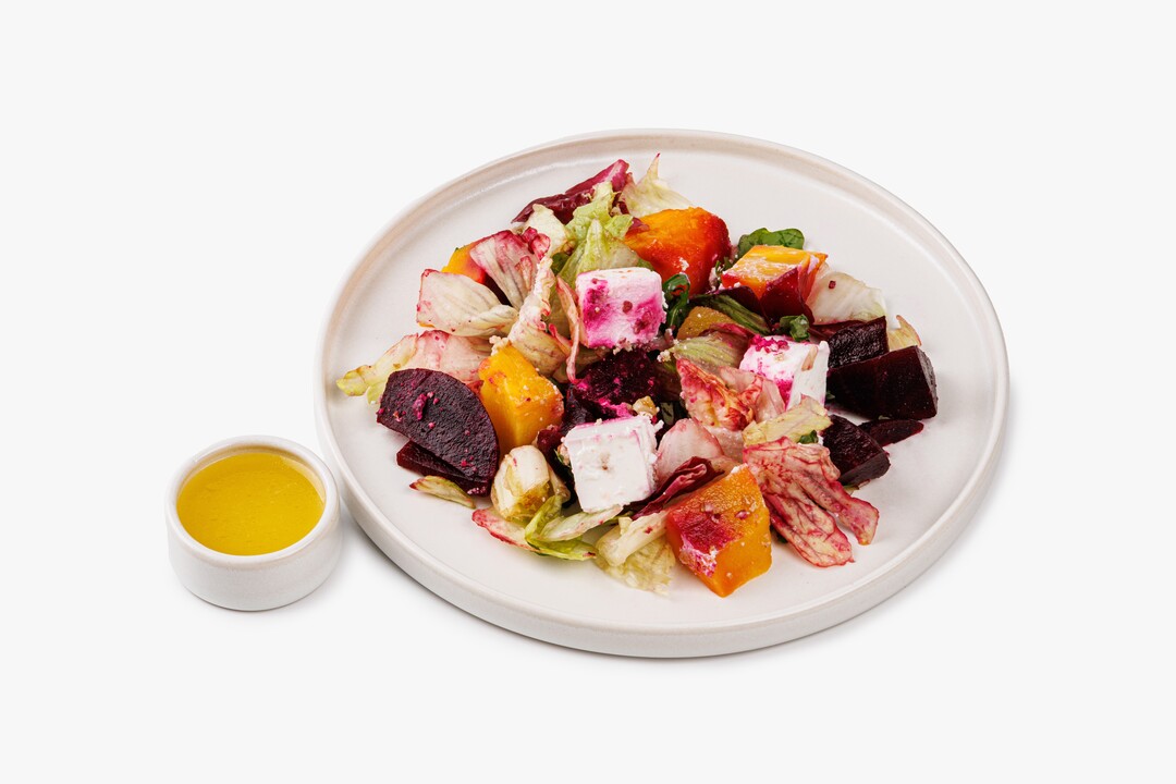 

Салат ВкусВилл с запеченной тыквой свеклой и грецким орехом 142 г