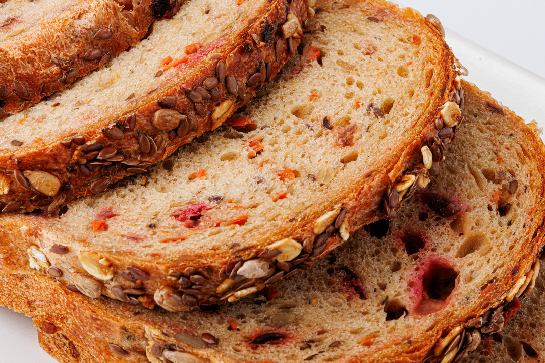 

Хлеб ВкусВилл Свекольно-морковный в нарезке 300 г