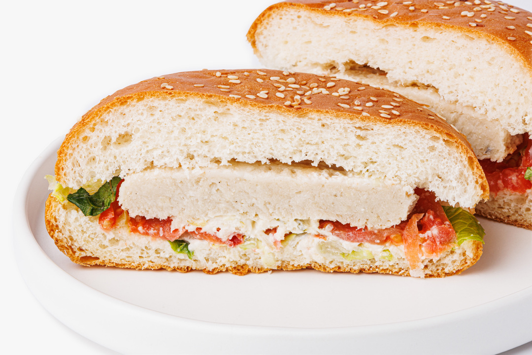 

Фиш-бургер ВкусВилл с филе минтая и соусом Тар-тар 170 г