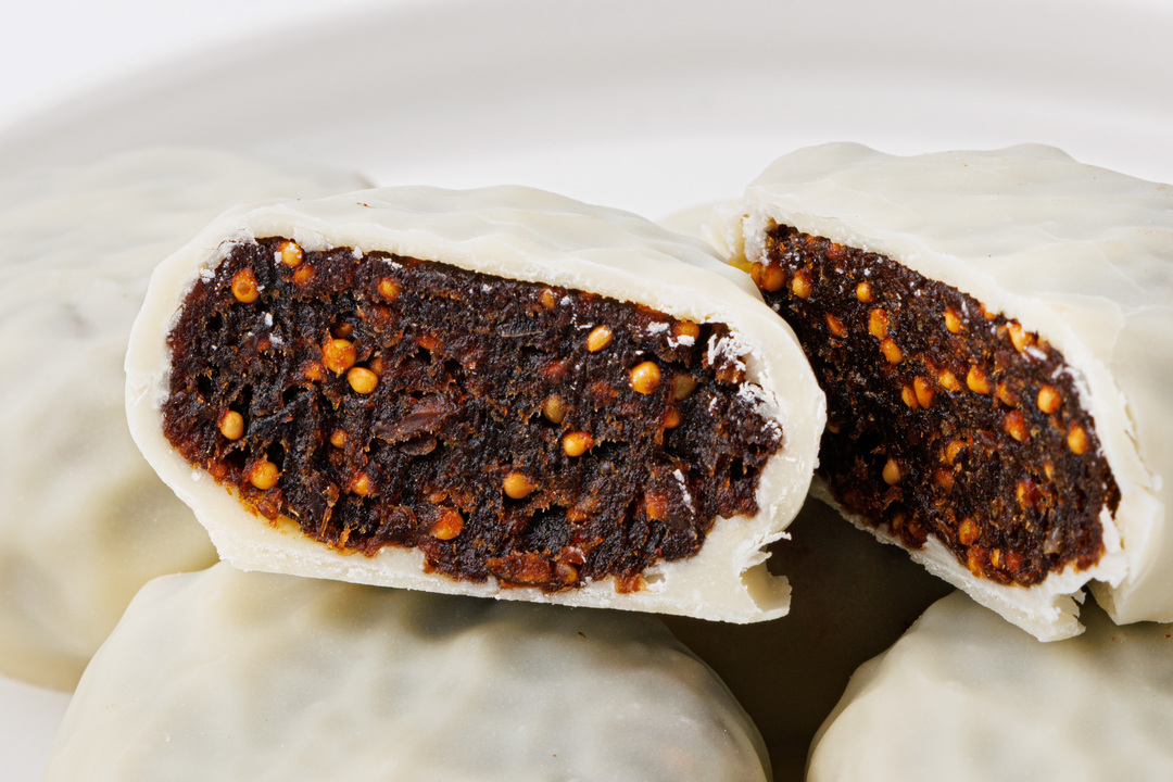 

Конфеты ВкусВилл Инжир в горьком и белом шоколаде 260 г