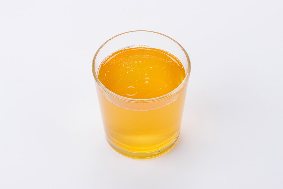 

Лимонад ВкусВилл лимонный мирт, полынь, лемонграсс с яблочным соком 330 мл