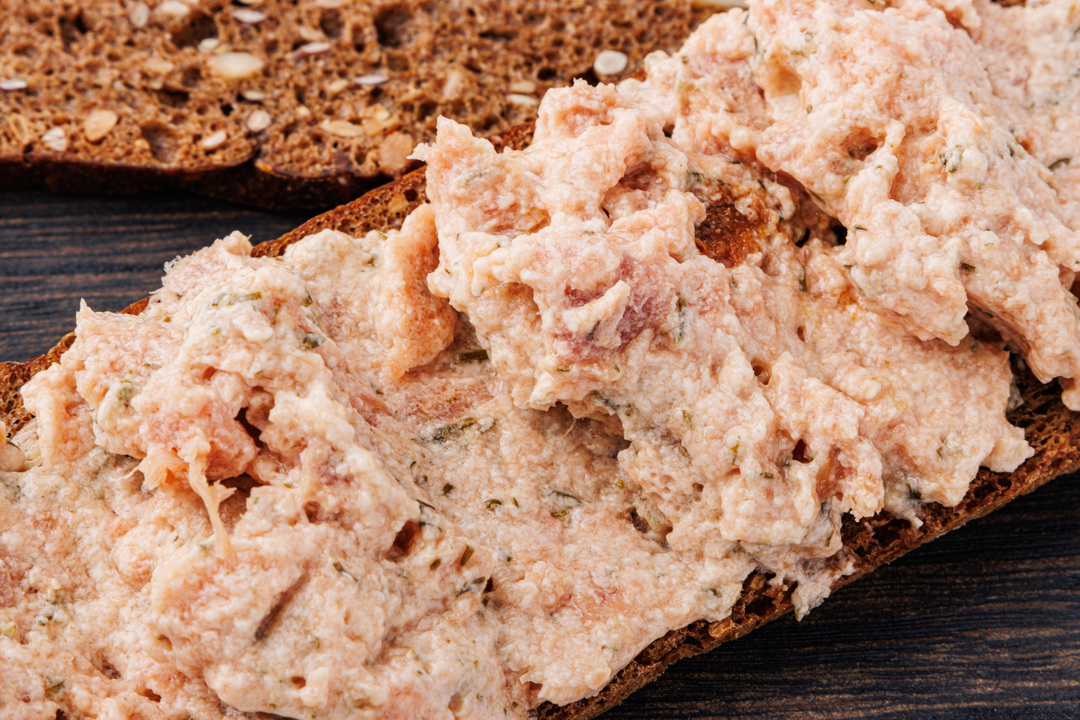 

Риет ВкусВилл из тунца с зеленью 115 г