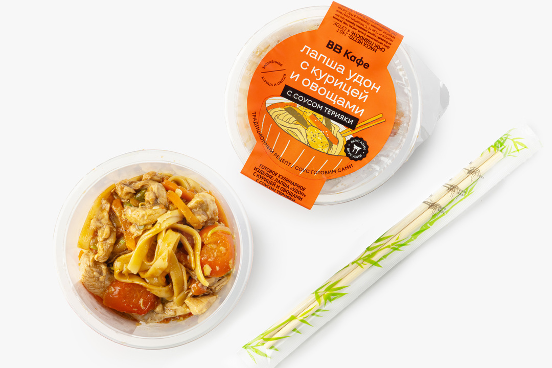 

Лапша удон с курицей и овощами с соусом терияки, кафе 200 г