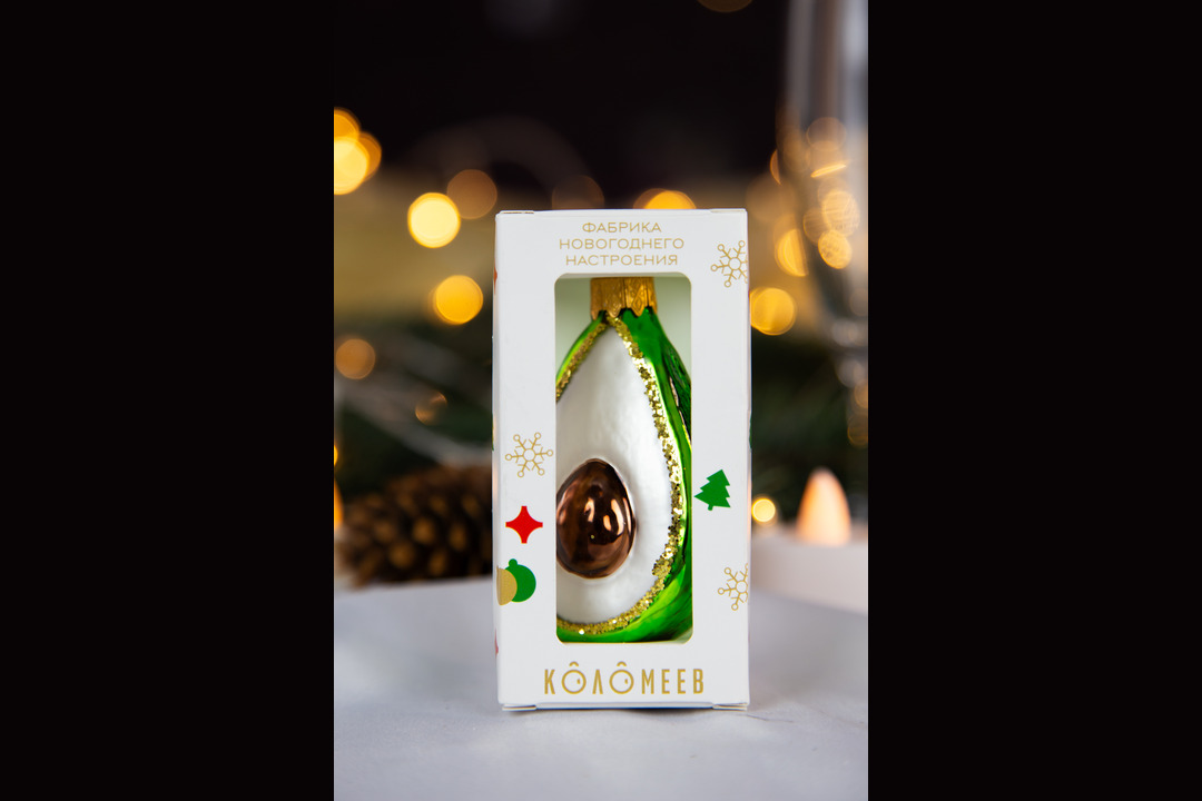 

Игрушка елочная Коломеев Тропическое авокадо в подарочной упаковке h-8,5 см