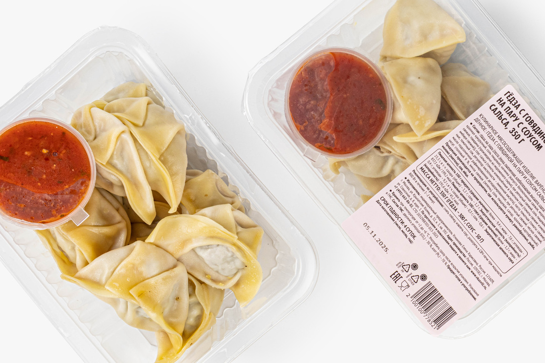 

Гедза с говядиной на пару с соусом сальса 350 г