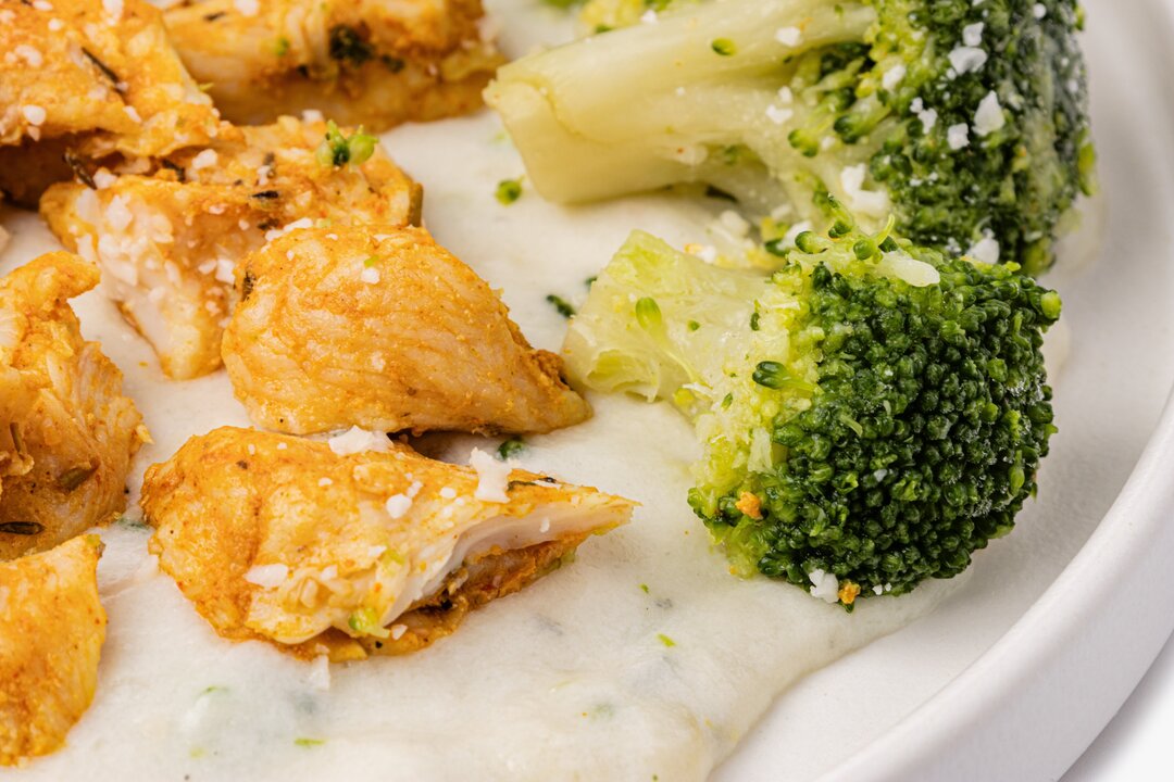 

Грудка куриная ВкусВилл с брокколи и соусом альфредо запеченная замороженная 400 г