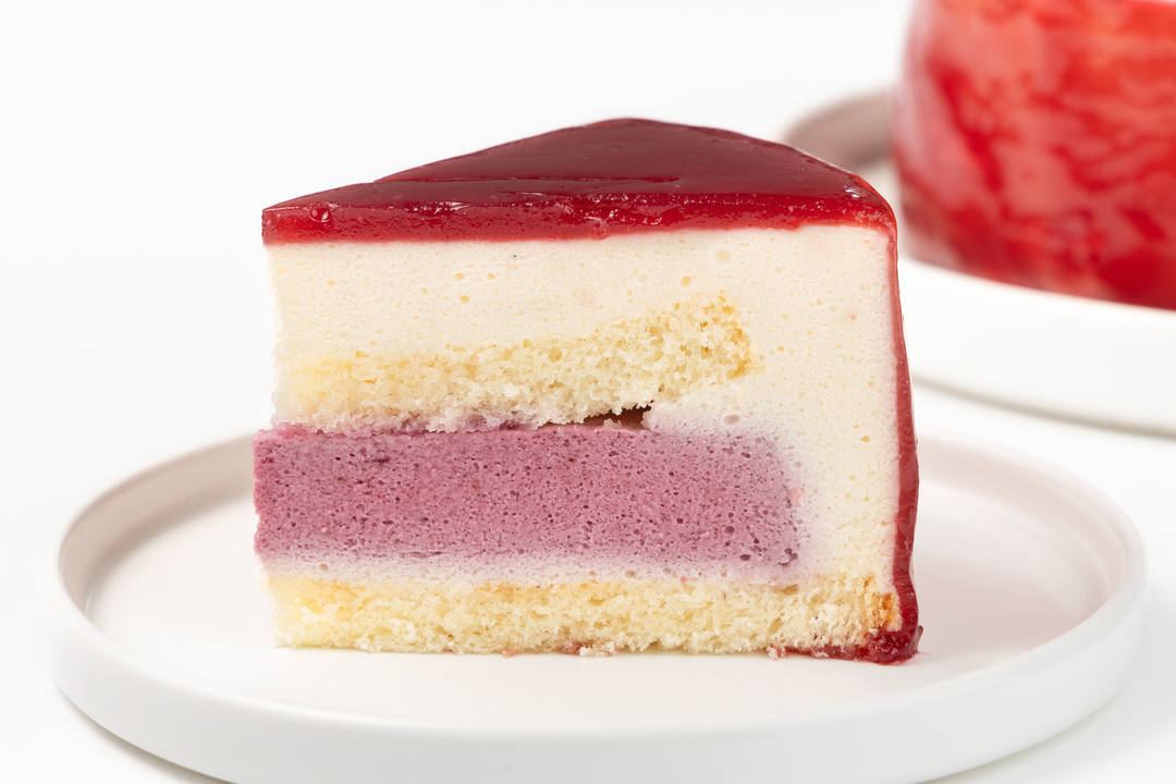 

Торт муссовый ВкусВилл Февральская звезда ванильный лесная ягода 510 г