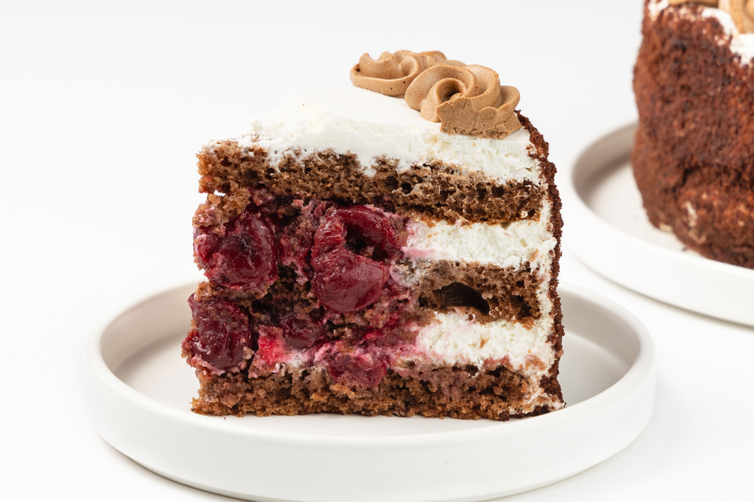 

Торт бисквитный ВкусВилл Парадный шоколадный с вишней 640 г