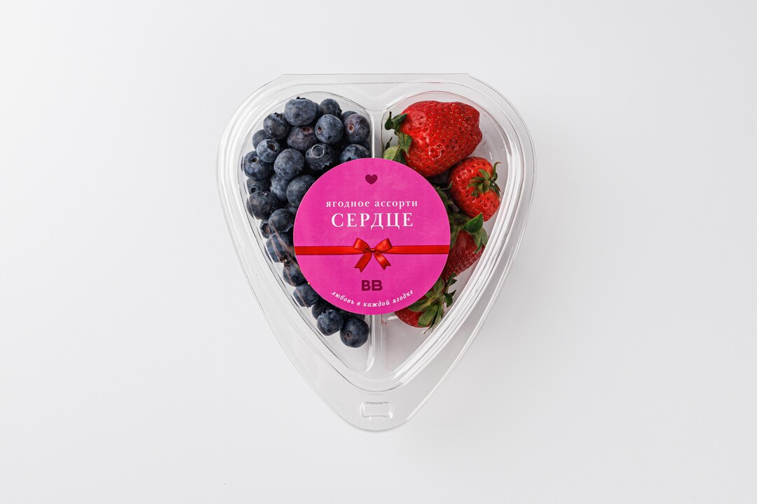 

Ассорти ягодное ВкусВилл голубика клубника Сердце 200 г