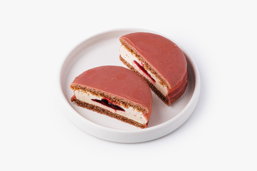 

Пирожное ВкусВилл Бисквит с ягодным суфле 55 г