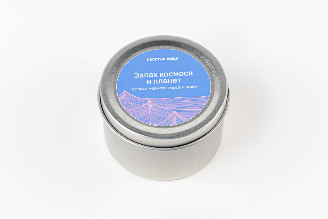 

Свеча соевая в баночке запах космоса и планет 100 мл