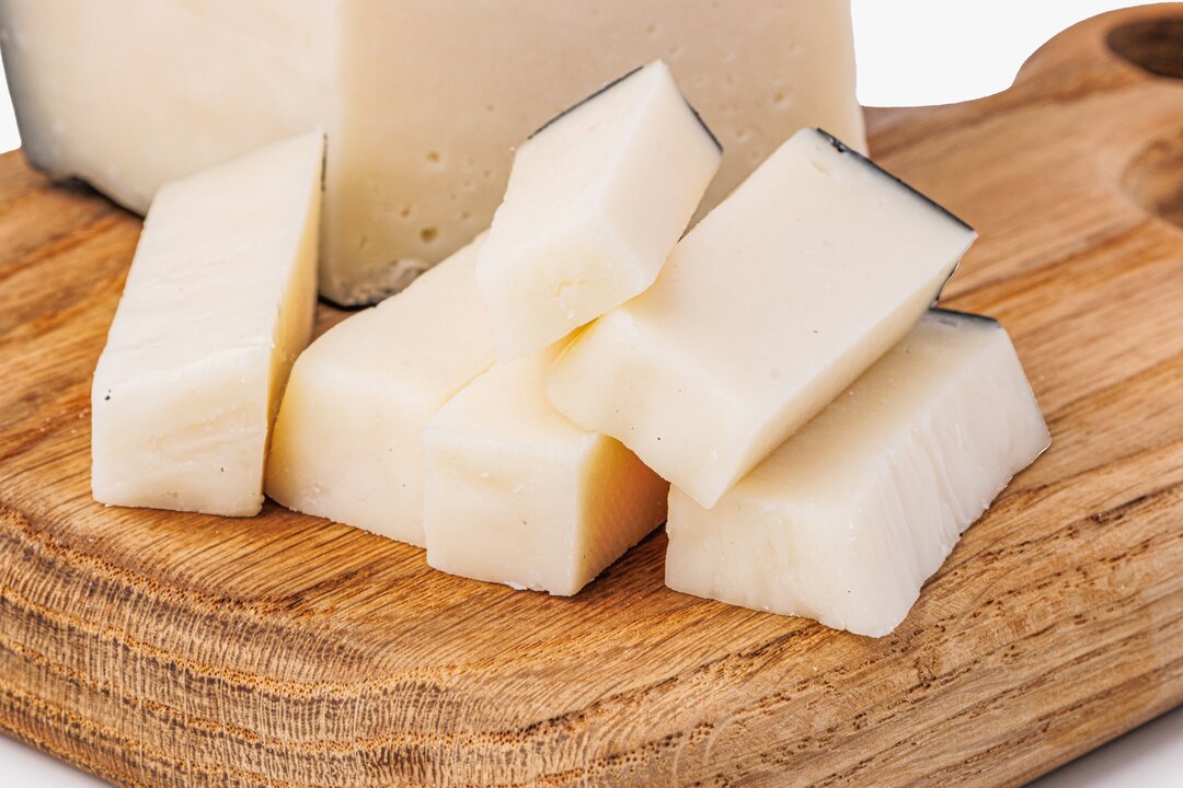 

Сыр полутвердый из козьего молока "Каприно Романо"