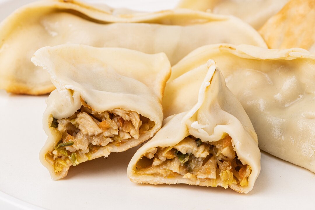 

Гедза ВкусВилл с креветкой и крабовыми палочками с овощами 165 г