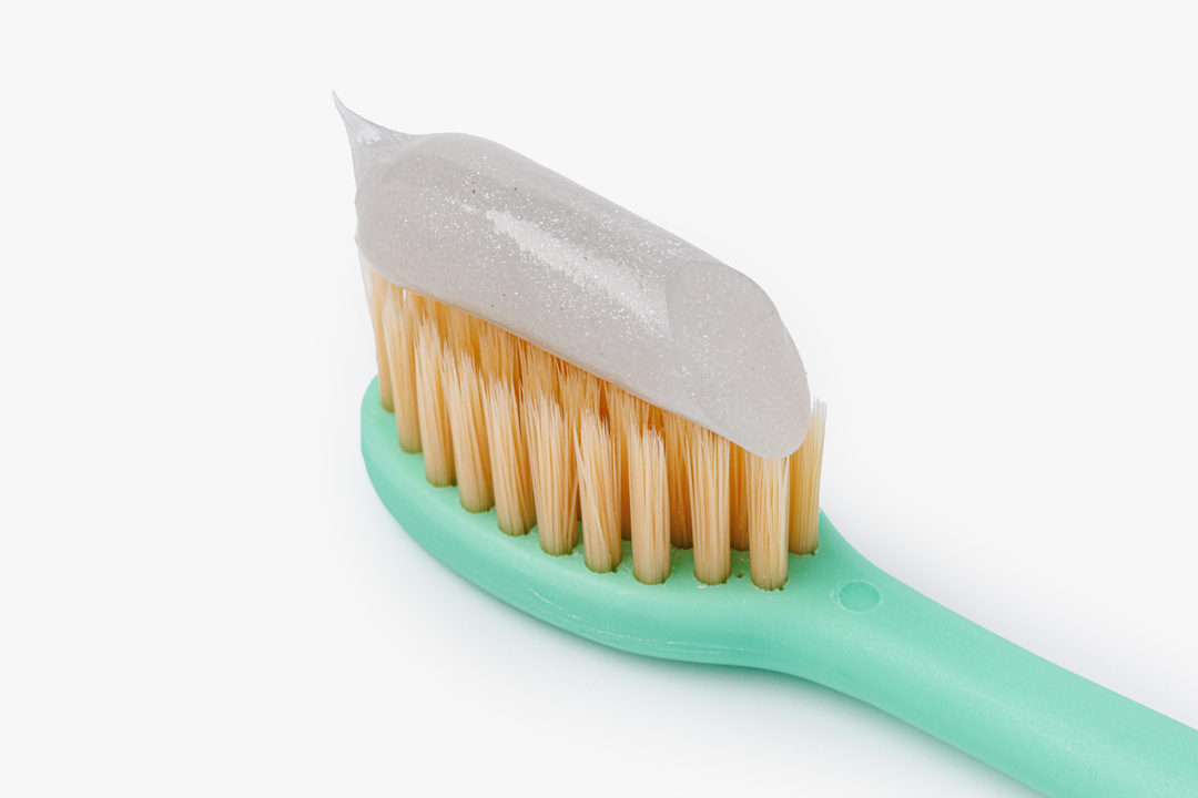 

Паста зубная ВкусВилл Отбеливающая с углем, 75 мл