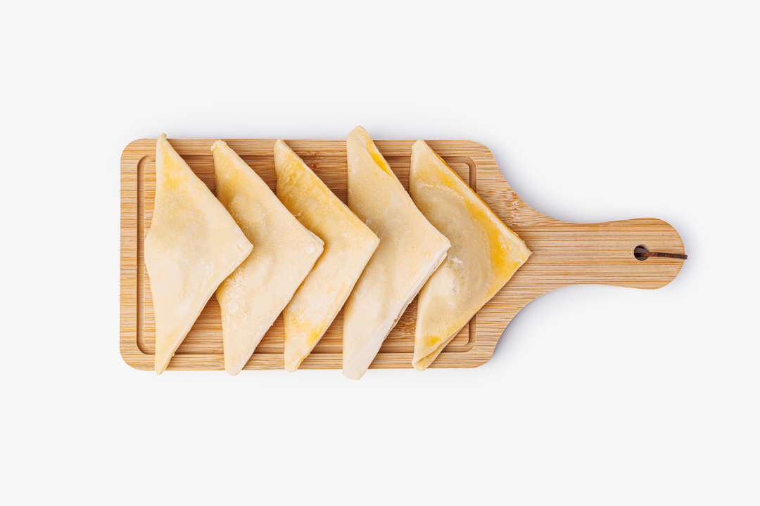 

Хачапури ВкусВилл мини слоеные с мраморной говядиной замороженнные 300 г