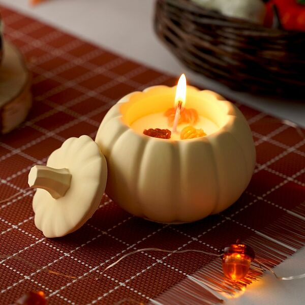 Свеча в банке, в ассортименте